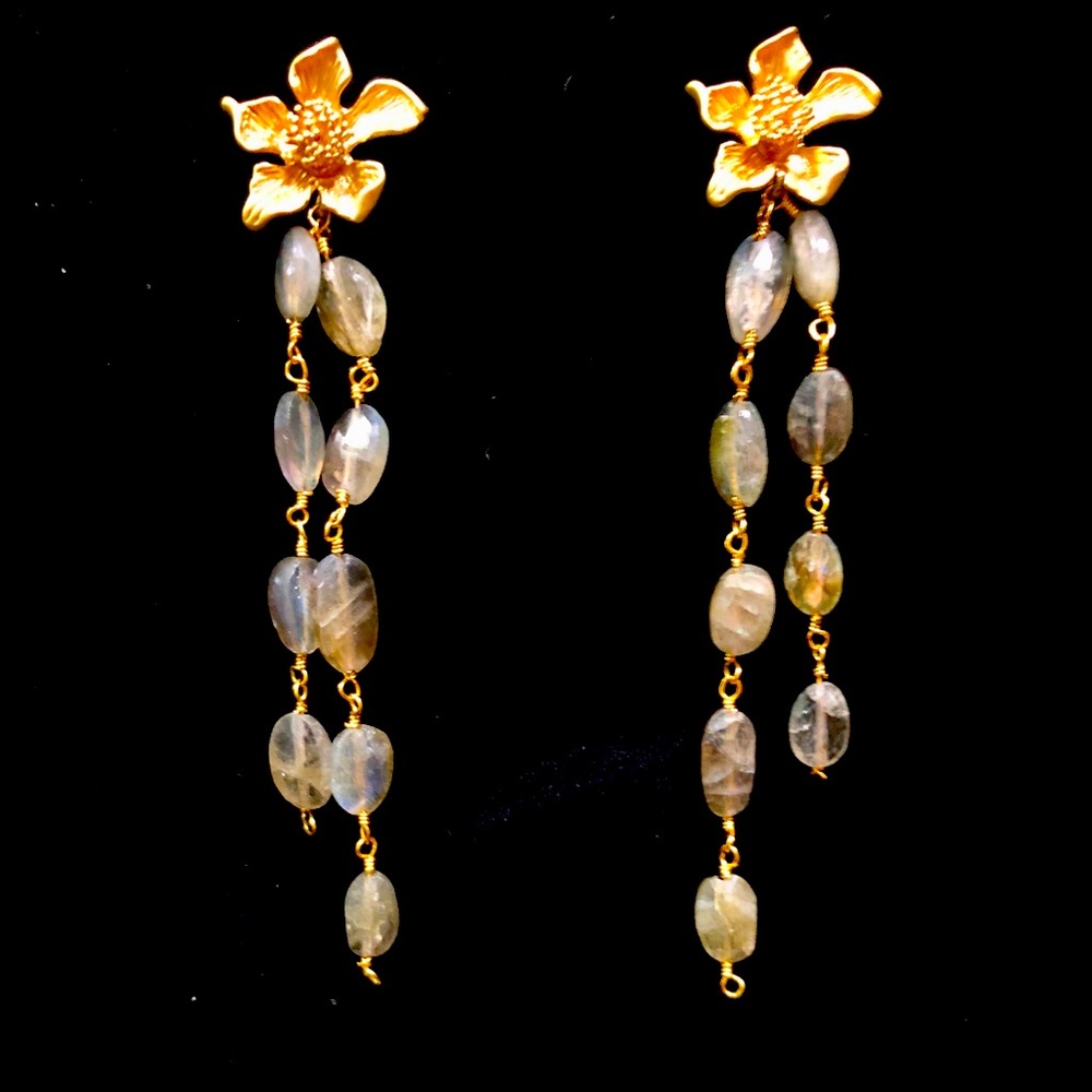 Handmade, Gold-plated, labradorite Earrings
